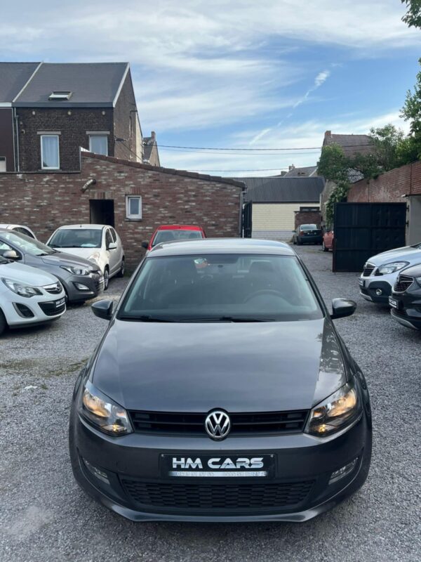 VOLKSWAGEN POLO