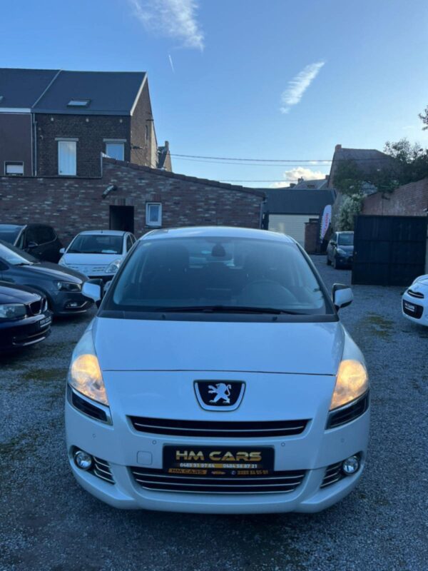 PEUGEOT   5008