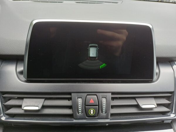 BMW 216D – Image 11