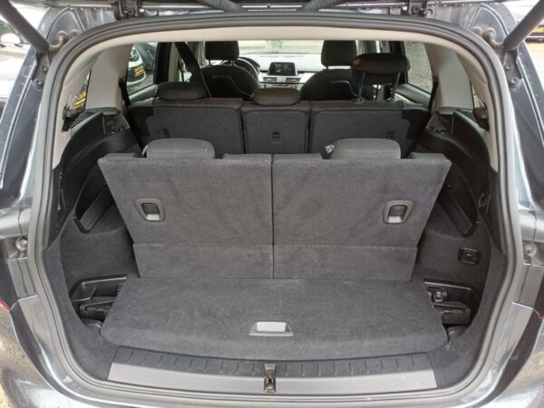 BMW 216D – Image 7