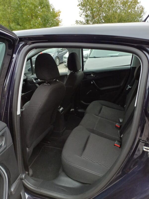 PEUGEOT   208 – Image 16